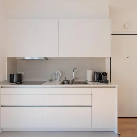 Wonderful 2 Bedroom 2 Bath Sleeps 8 *